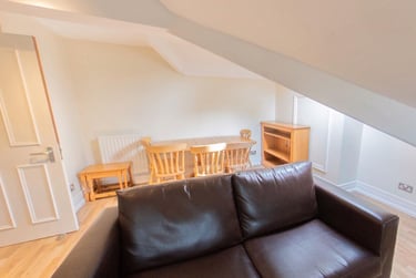5 bed flat, George House, Jesmond, Newcastle, NE22AL - Image 3